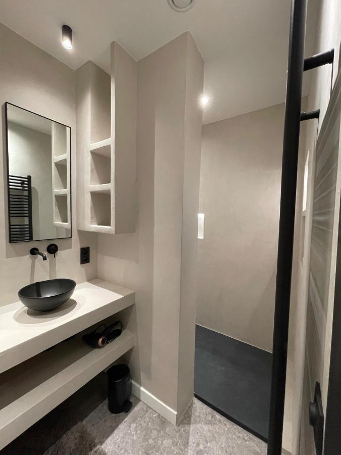 3 Bedroom Art-Nouveau Apartment With Free Parking Ghent Exterior photo
