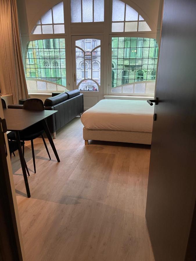 3 Bedroom Art-Nouveau Apartment With Free Parking Ghent Exterior photo